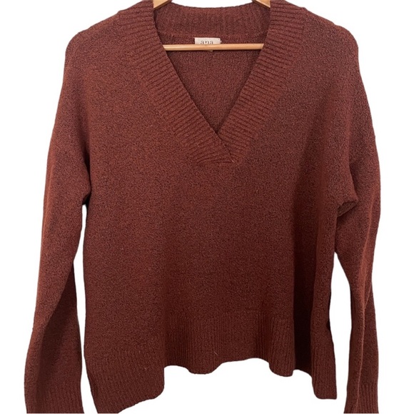 a.n.a Women's V-Neck Sweater in Rust - Picture 2 of 3